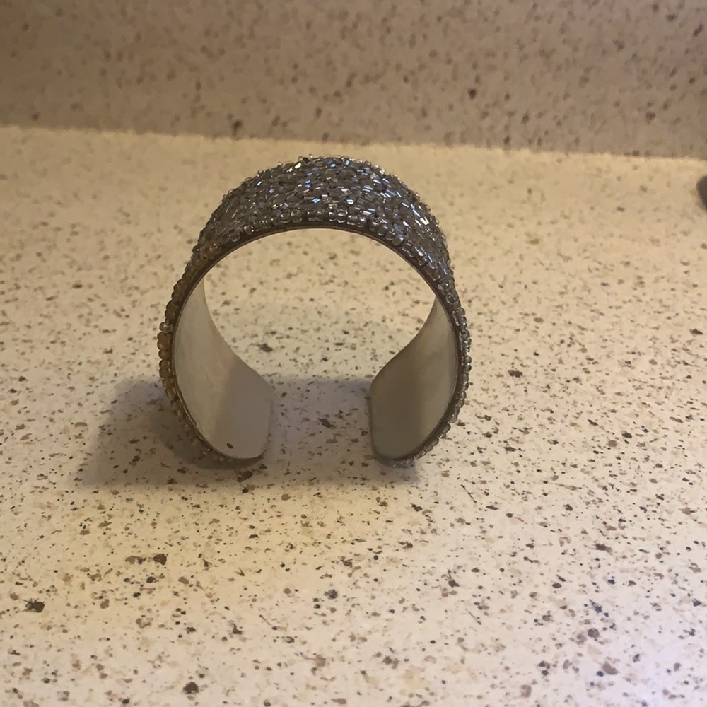Beaded cuff - Picture 2 of 3